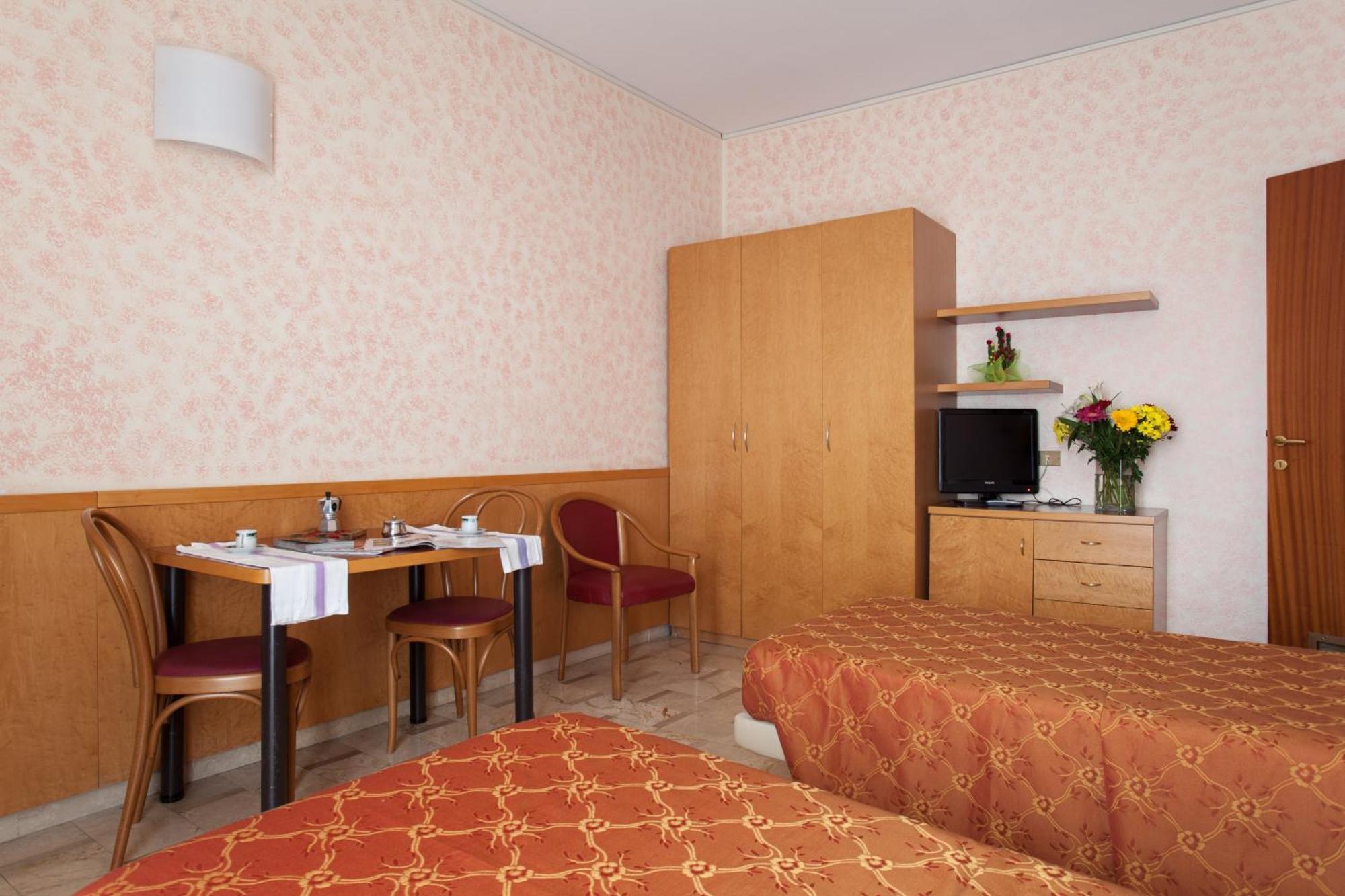 Apartahotel Ih Argonne Park